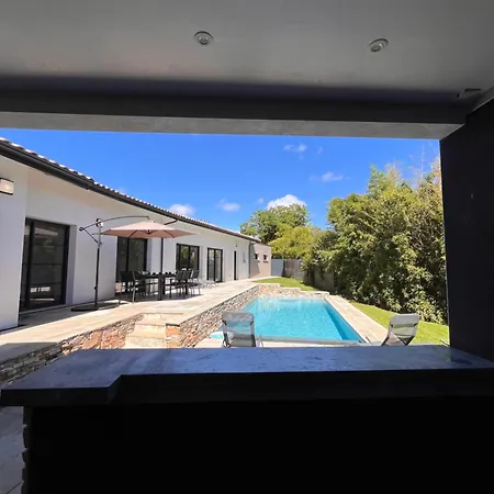 Villa Havre De Paix Avec Piscine